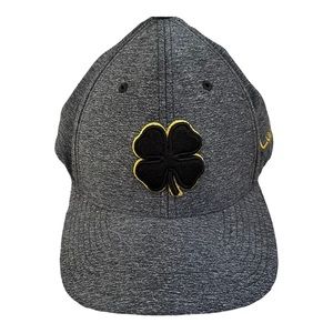 New Black Clover• Flexfit Baseball Cap• Rawlings Colab• Live Lucky•Yupoong• L/XL